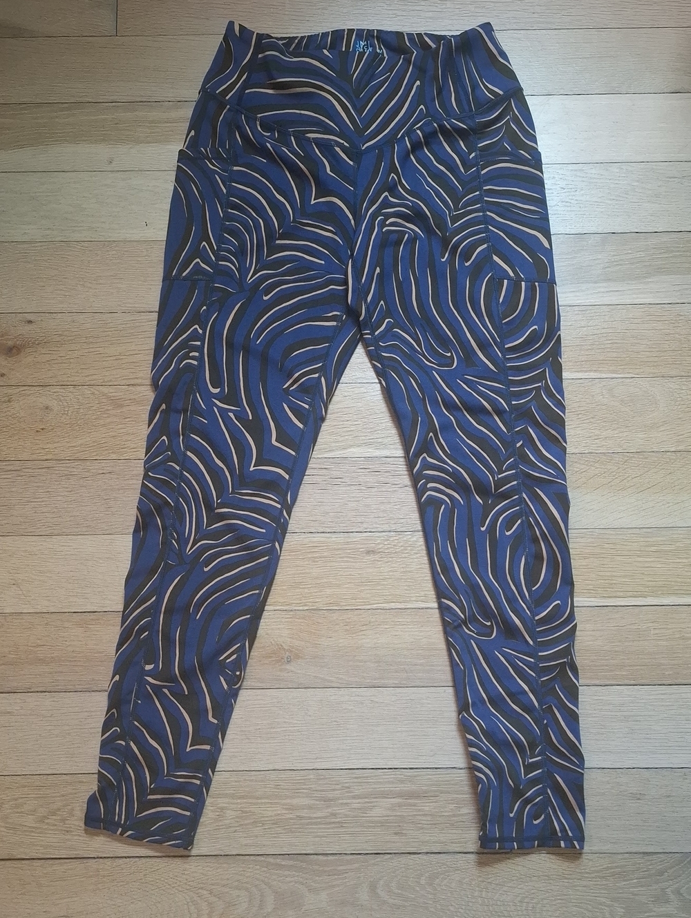 J. McLaughlin Blue Brown Tan Patterned Leggings